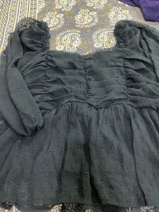 Chic Ruched Puff Sleeve Top
