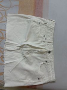 H&M- ‘&denim’white like new, Denim Mini Skirt