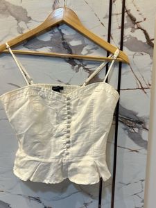 Chic White Button-Up Crop Top, L size