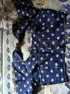 Elegant Dark Blue Saree with Gold Detailing