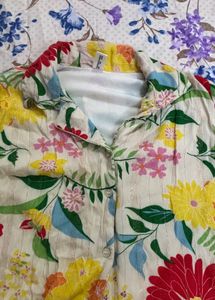 Vibrant Floral Print Crop Shirt