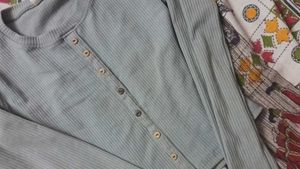 Ribbed Button-Up Long Sleeve Top