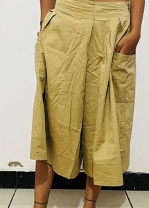 Stylish Olive Green Wide-Leg Pants