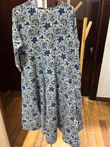 Yuris Kurta With Dupatta &amp; Gulmohar