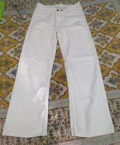 High Waist White Jeans With Two Buttons