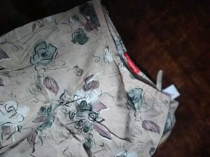 Floral Print Capri Pants