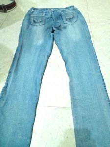 Ripped embellished Jeans