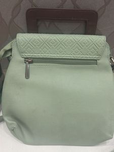 Stylish Green Crossbody Bag