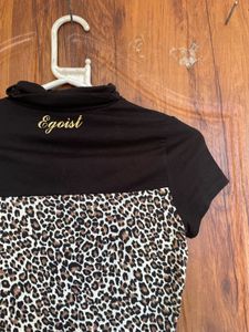 Chic Black &amp; Leopard Print Top