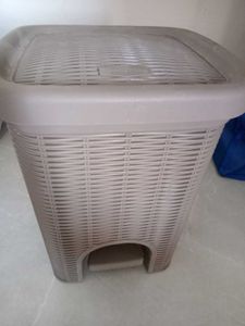 Woven-Style Pedal Trash Can