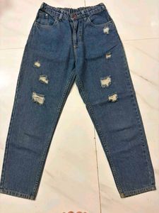 Trendy Ripped Denim Jeans