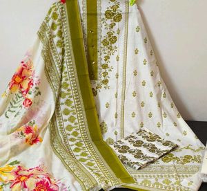 White Kurta Set Dress Material with Floral Print