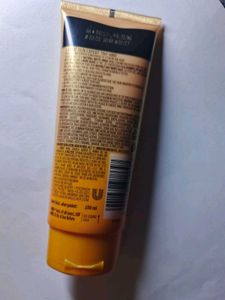 Lakme Sun Expert Tint Hint Sunscreen