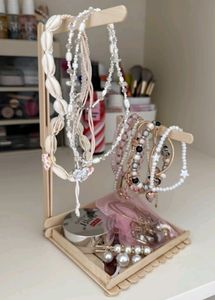 Neck Piece Organiser