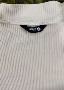 Ribbed Knit Cropped Top