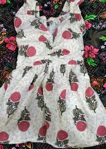 Beautiful Floral Print Ethnic Gown