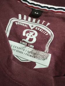 sweat shirt