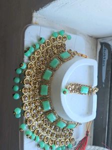 Elegant Jewelry Set with mang tikka