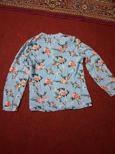 Light Blue Floral Print Long Sleeve Top