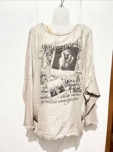 Unique Graphic Print Long Sleeve Top