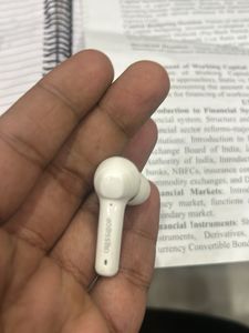 Crossloop Earbuds mint condition
