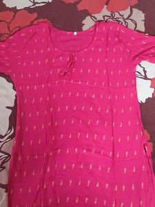 Kurta Set With 3/4th Sleeves Rayon Mix Fabric Easily Washable