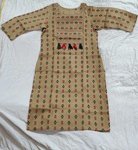 Avaasa Ethnic Printed Kurta with Tassels