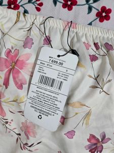 Chic Floral Twist Front Mini Dress