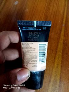 Maybelline Fit Me Matte Poreless Foundation