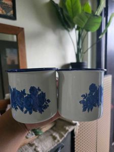 Vintage Enamel Mugs(2pcs) with Blue Roses 200ml