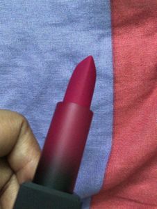 Huda Beauty Matte Full Size Lipstick