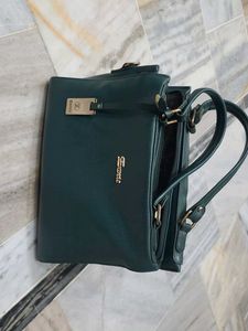 Elegant Green Crocodile Embossed Handbag