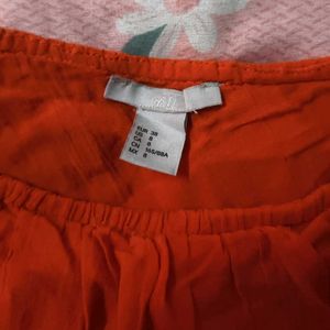 H&amp;M One-Shoulder Ruffle Top