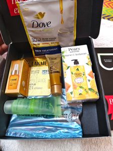 Beauty And Skincare Bundle Pack 7
