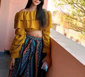 Off-Shoulder Ruffled  Top