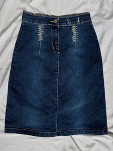 Denim Skirt with Unique Stitching