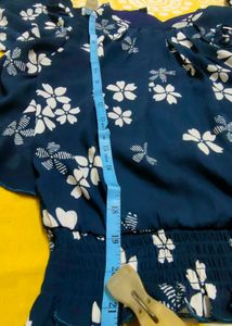 Buy 3 Tops For 200(15 - 16 Years)