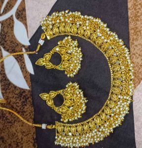 Golden Jewellery With Set