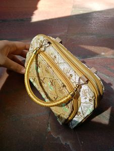 Elegant Embroidered Clutch..