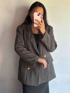 Chic Double-Breasted Blazer