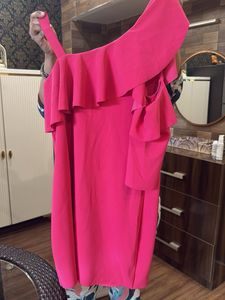 Chic Pink Ruffled Top