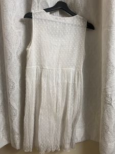 Cute white dress For Sale (No bargain)