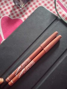 Super Matte Lip Liners - 2 Shades