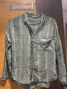 Green very soft Plaid Button-Up Shirt