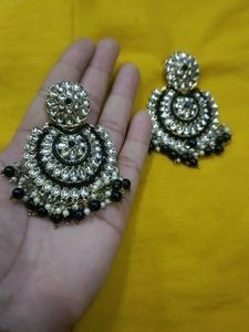 Elegant Kundan &amp; Pearl Jhumkas