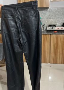 H&amp;M Chic Black Faux Leather Pants