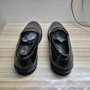 Men's Classic Brown Leather Loafers