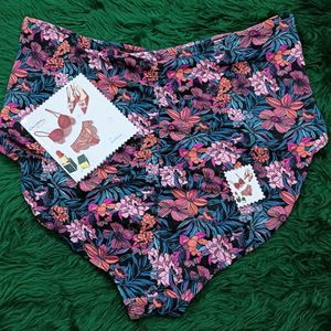 High-Waisted🎁🆕 Floral Briefs