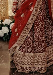 MAROON VELVET BRIDAL LEHENGA HEAVY GOLD ZARI