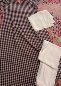Comfortable Checkered chudidar Kurta Set
